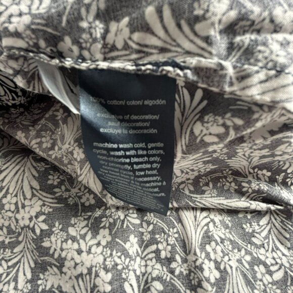 Tommy Hilfinger Women's Floral Print Button Front Casual Blouse Black 3X NWT - Picture 4 of 7